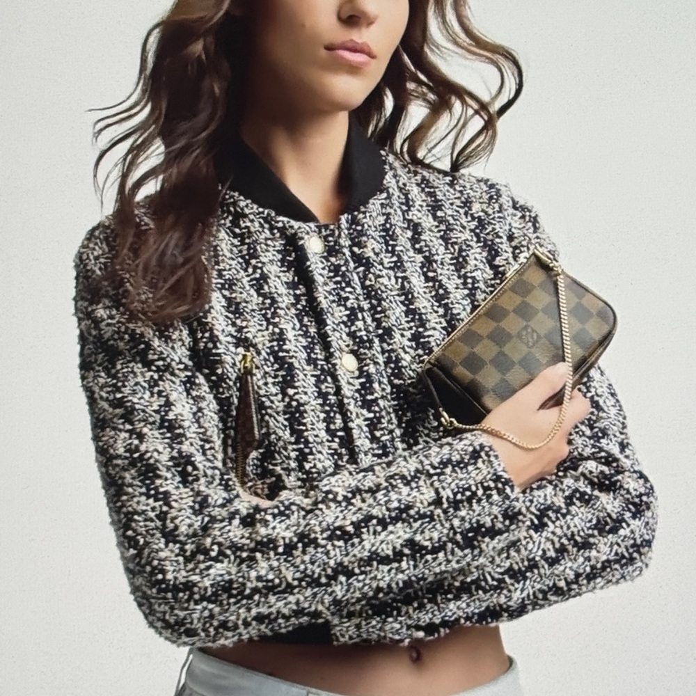 Louis Vuitton Mini Pochette Damier EUC